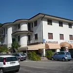 Al Ponte Πανδοχείο *